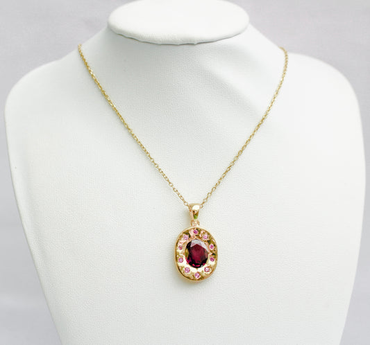 GARNET NECKLACE GOLD (own design)