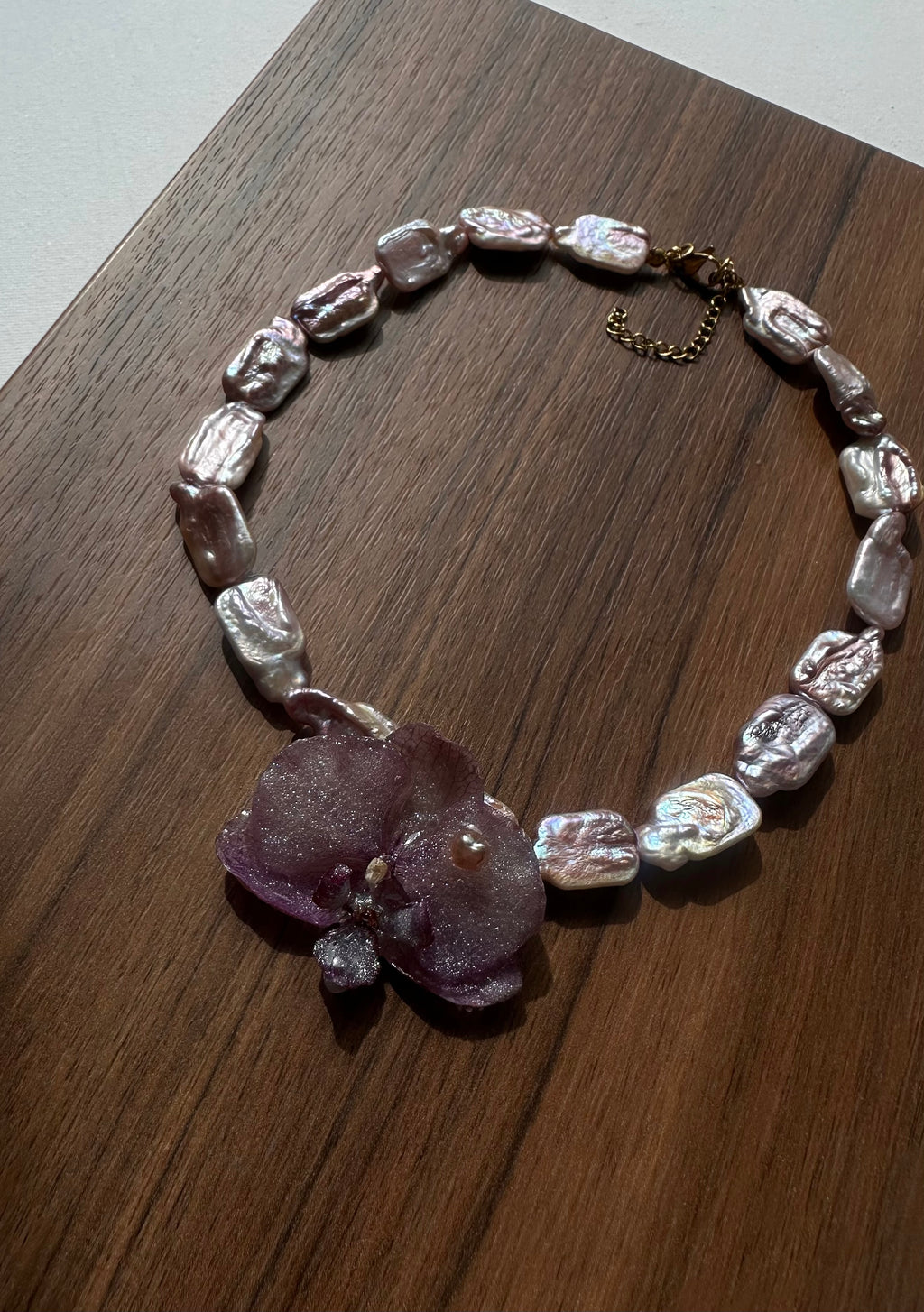 ANTHEA ORCHID NECKLACE - FRESH WATER PEARLS