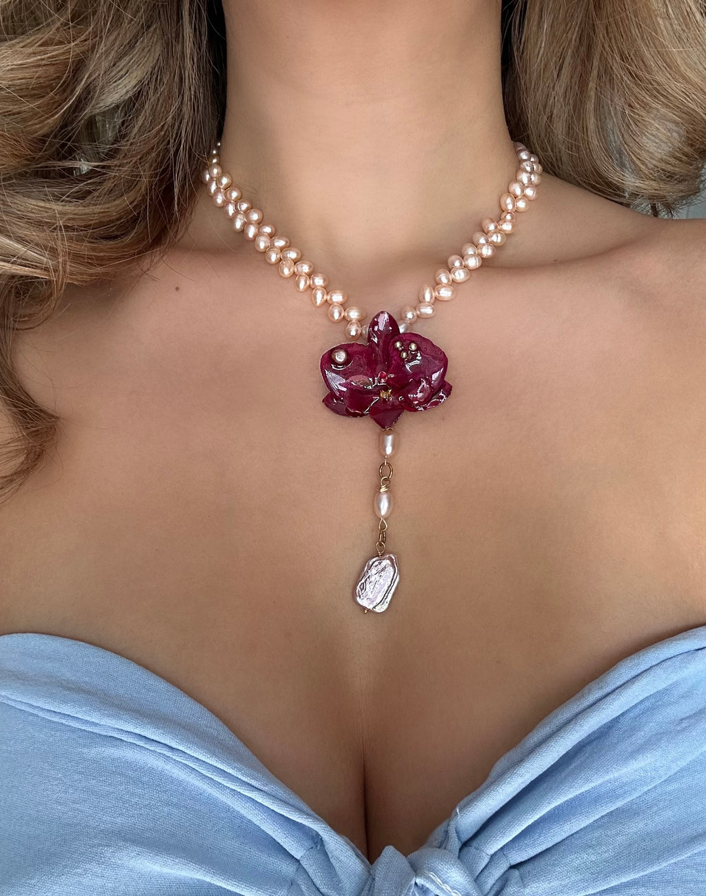 SOFIA ORCHID NECKLACE - FRESH WATER PEARLS