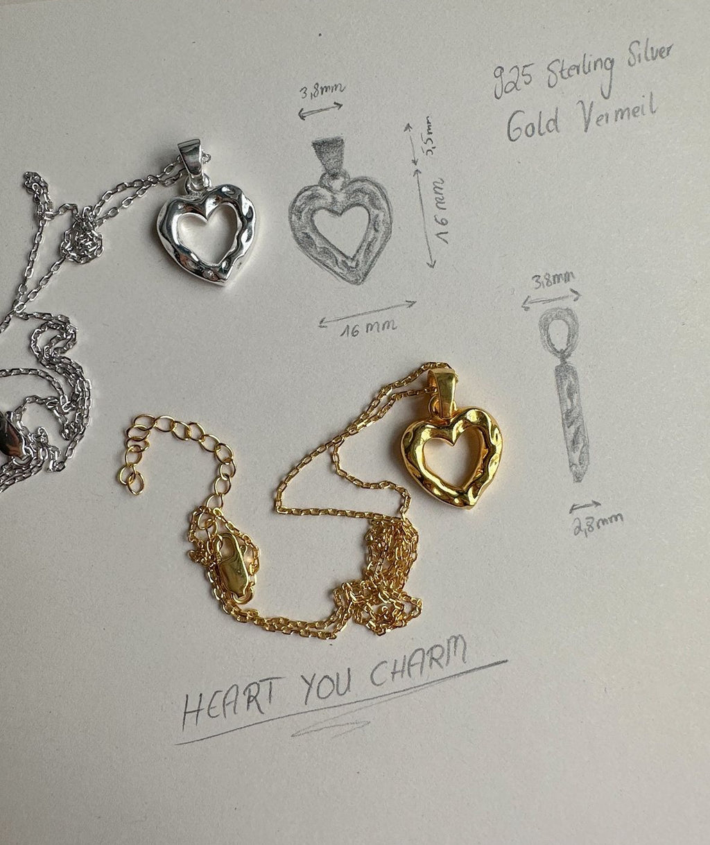 BISOUS CHARM (OWN DESIGN)