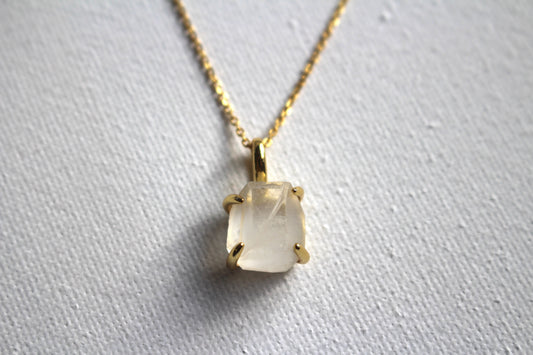 CLEAR QUARTZ NECKLACE GOLD