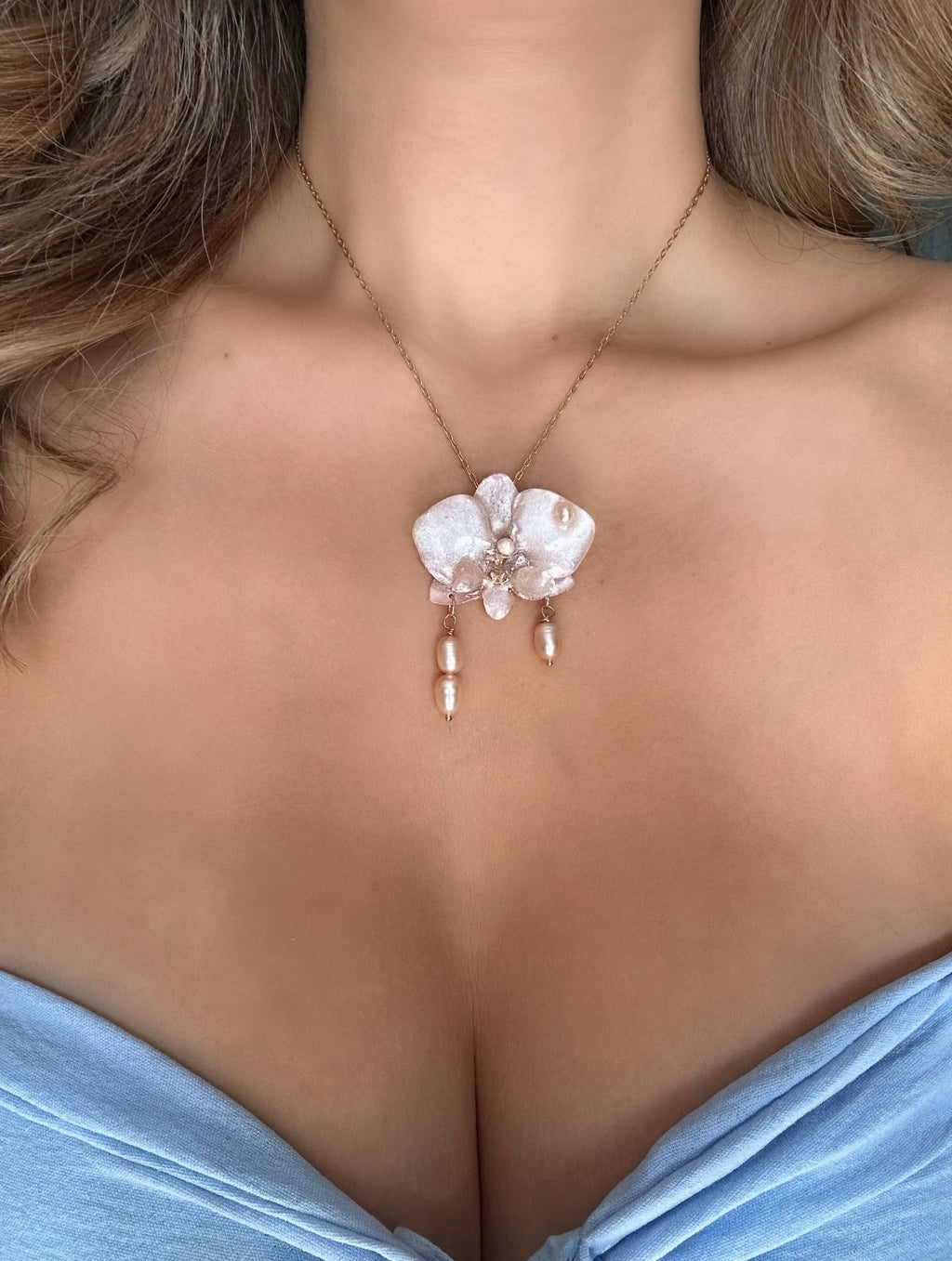LIOBA ORCHID NECKLACE- 18K GOLD VERMEIL