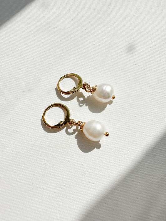 FRESH PEARL EARRINGS (handmade)